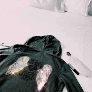 Victoria Secret Angel Wings zip up👼🏻👼🏻